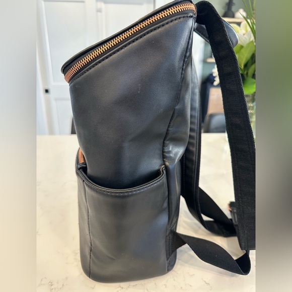 ❌SOLD❌ Matt and Nat backpack - Picture 6 of 7